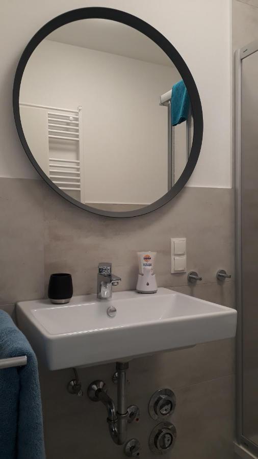 Gemuetliches Apartment Am Kurpark In 巴特埃姆斯 外观 照片
